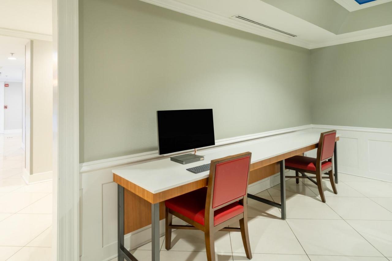 Holiday Inn Express Hotel & Suites-Magee, An Ihg Hotel Eksteriør billede